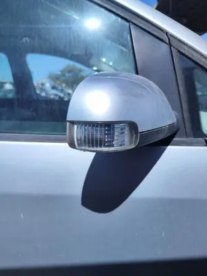 Foto de RETROVISOR DERECHO VOLKSWAGEN TOURAN (1T1) 1.9 TDI (105 CV / 77 KW) foto 3