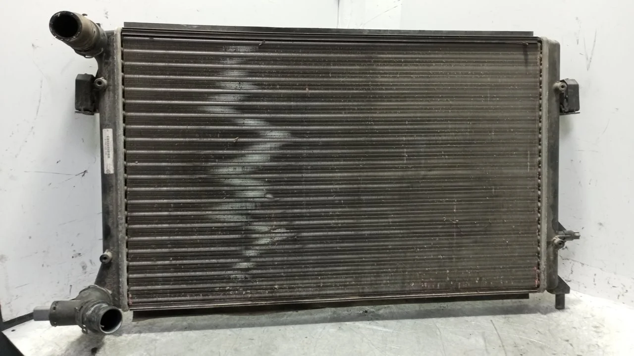 Foto de RADIADOR AGUA SEAT ALTEA (5P1) 1.6 (102 CV / 75 KW) referencia 1K0121251P
