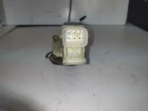 Foto de CERRADURA PUERTA DELANTERA DERECHA OPEL CORSA B 1.7 Diesel (60 CV / 44 KW) referencia 605328 foto 3