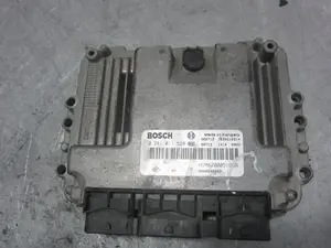 Foto de CENTRALITA MOTOR UCE RENAULT TRAFIC II FURGÓN referencia 8200546983