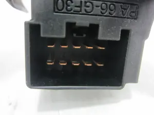Foto de MANDO LIMPIA FORD FOCUS BERLINA (CAK) 1.8 TDCi CAT (101 CV / 74 KW) referencia PA66GF30 foto 2