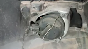 Foto de FARO ANTINIEBLA IZQUIERDO SEAT LEON (1P1) 1.9 TDI (105 CV / 77 KW) referencia 5P0941601 foto 2
