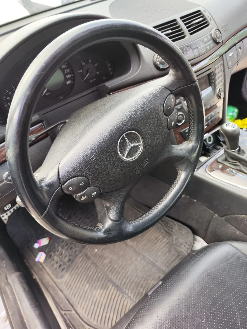 Foto de VOLANTE MERCEDES-BENZ CLASE E (BM 211) BERLINA 3.0 CDI CAT (190 CV / 140 KW)