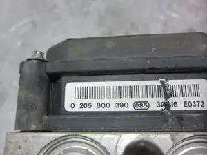 Foto de ABS PEUGEOT 307 (S1)(04.2001) 1.4 HDi (68 CV / 50 KW) referencia 0265800390 foto 3