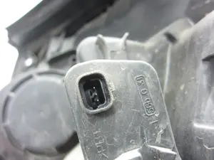 Foto de FARO DERECHO KIA CARENS (UN) 2.0 CRDi (140 CV / 103 KW) referencia A044936 foto 4