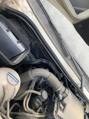 Foto de CAJA PRECALENTAMIENTO VOLKSWAGEN CRAFTER FURGÓN (2E) 2.5 TDI DPF (109 CV / 80 KW)