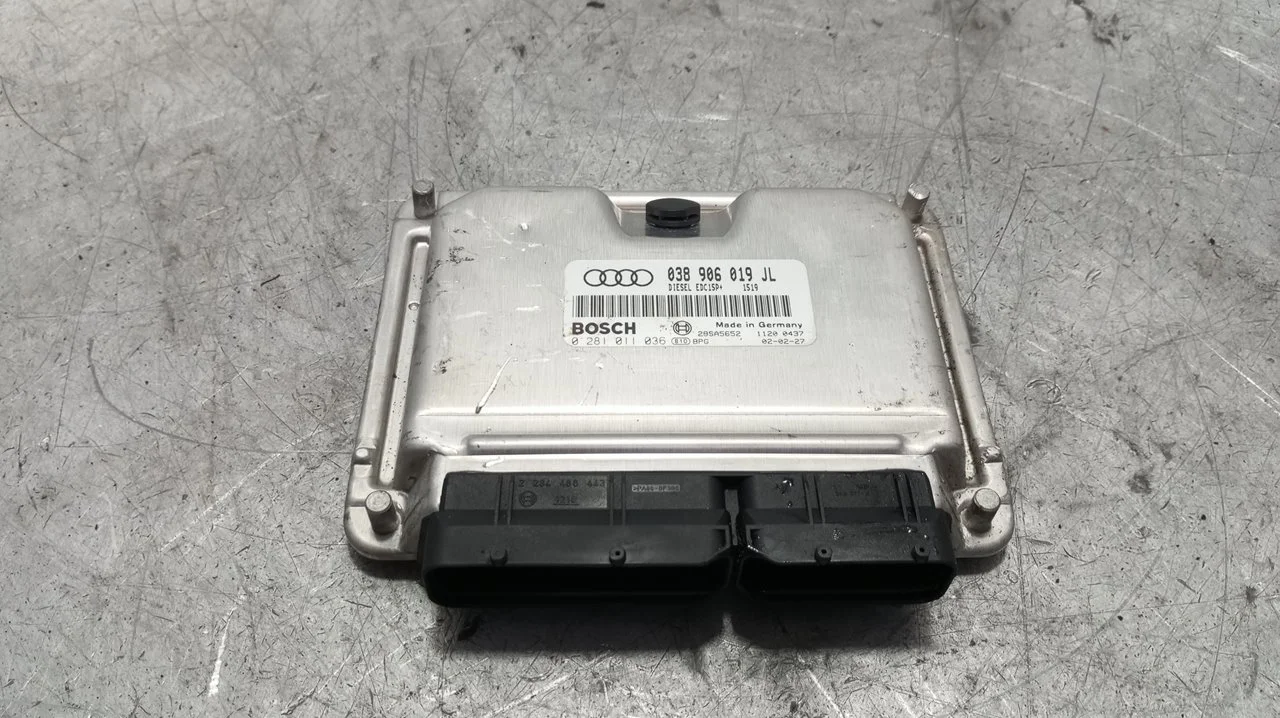 Foto de CENTRALITA MOTOR UCE AUDI A4 BERLINA (8E) 1.9 TDI (131 CV / 96 KW) referencia 038906019