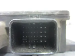 Foto de CENTRALITA MOTOR UCE RENAULT MEGANE II BERLINA 3P referencia 8200334419 foto 9
