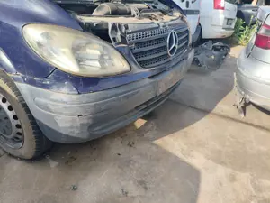 Foto de PARAGOLPES DELANTERO MERCEDES-BENZ VITO MIXTO (639) 2.1 CDI CAT (109 CV / 80 KW) foto 3