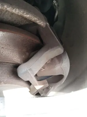 Foto de PINZA DE FRENO TRASERA DERECHA AUDI A4 BERLINA (8K2) 2.0 16V TDI (143 CV / 105 KW)