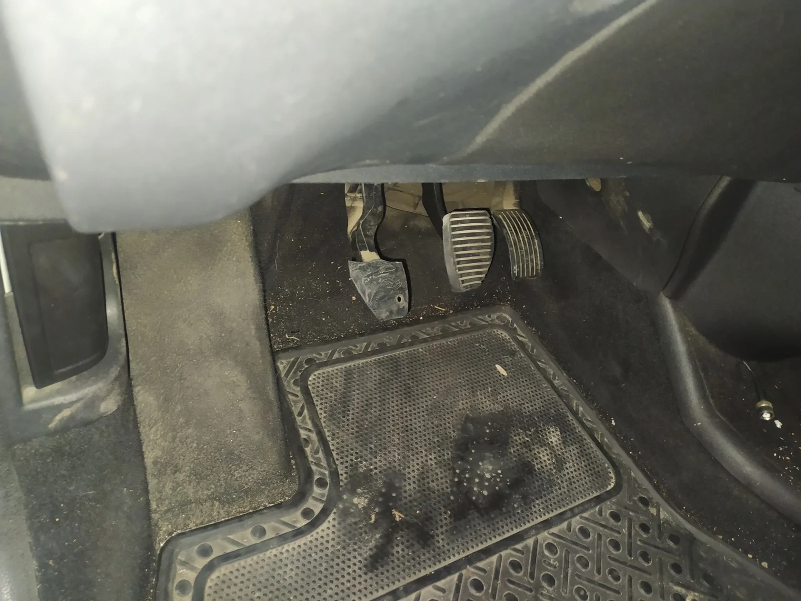 Foto de PEDAL EMBRAGUE CITROEN C4 PICASSO 1.6 HDi FAP (112 CV / 82 KW)