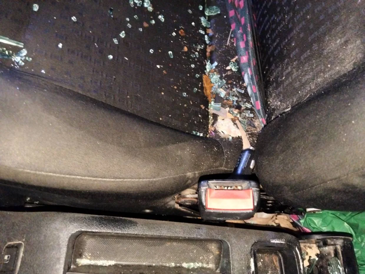 Foto de ENGANCHE CINTURON DELANTERO DERECHO VOLKSWAGEN GOLF IV BERLINA (1J1)(10.1997)