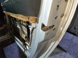 Foto de CERRADURA PUERTA TRASERA DERECHA SEAT ALHAMBRA (7V9)
