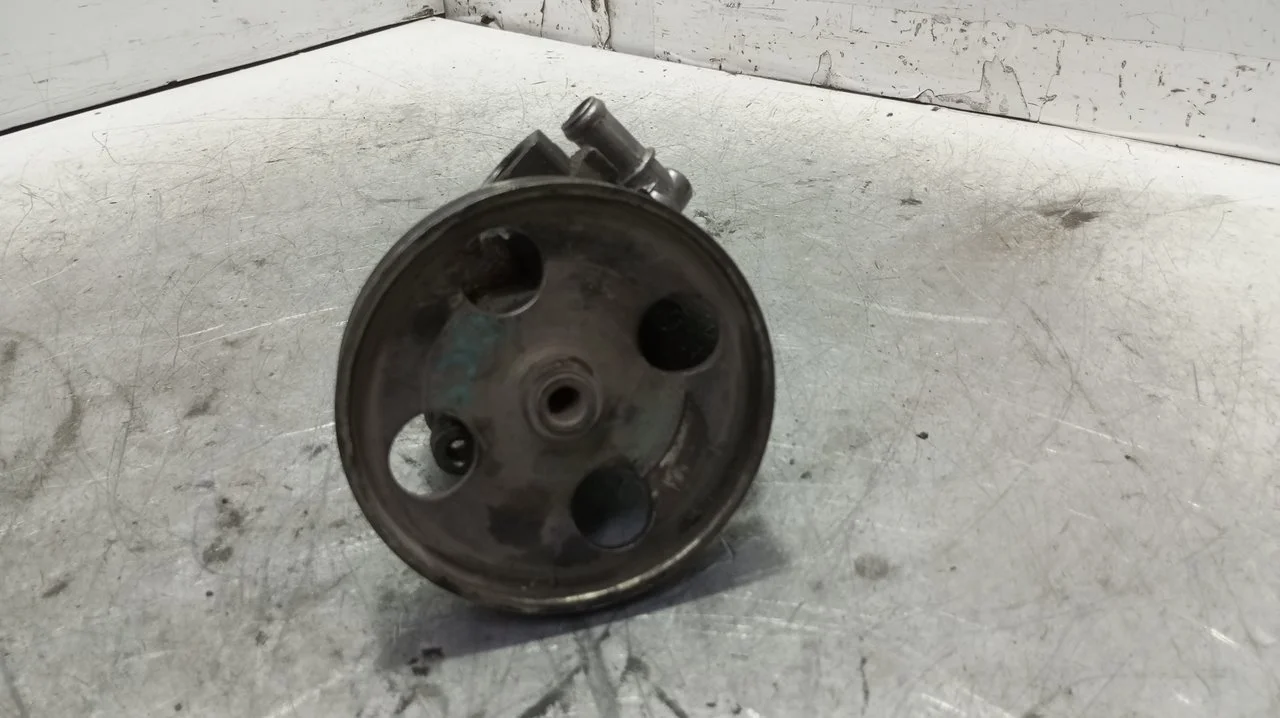 Foto de BOMBA DIRECCION CITROEN C8 2.0 HDi CAT (RHZ / DW10ATED) (107 CV / 79 KW) referencia 9632082380