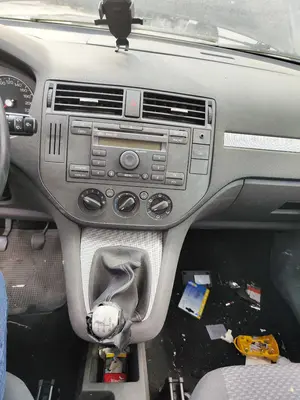 Foto de CONSOLA CENTRAL FORD FOCUS C-MAX (CAP)(2003) 1.6 TDCi CAT (109 CV / 80 KW)