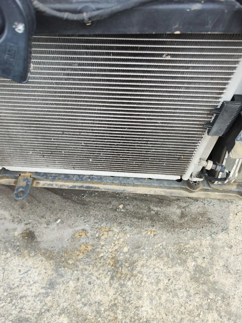 Foto de RADIADOR CALEFACCION / AIRE ACONDICIONADO RENAULT CLIO III 1.2 16V (75 CV / 55 KW)