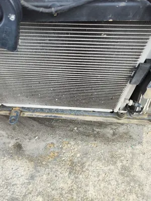 Foto de RADIADOR CALEFACCION / AIRE ACONDICIONADO RENAULT CLIO III 1.2 16V (75 CV / 55 KW)