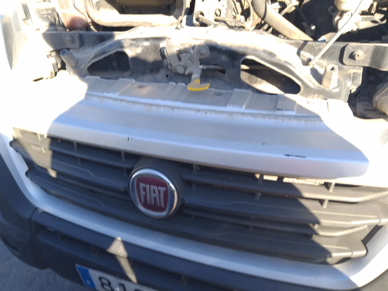 Foto de REJILLA DELANTERA FIAT DUCATO 3 MAXI FURGÓN TS 35 (295) 2.3 JTD CAT (148 CV / 109 KW) referencia 18072151