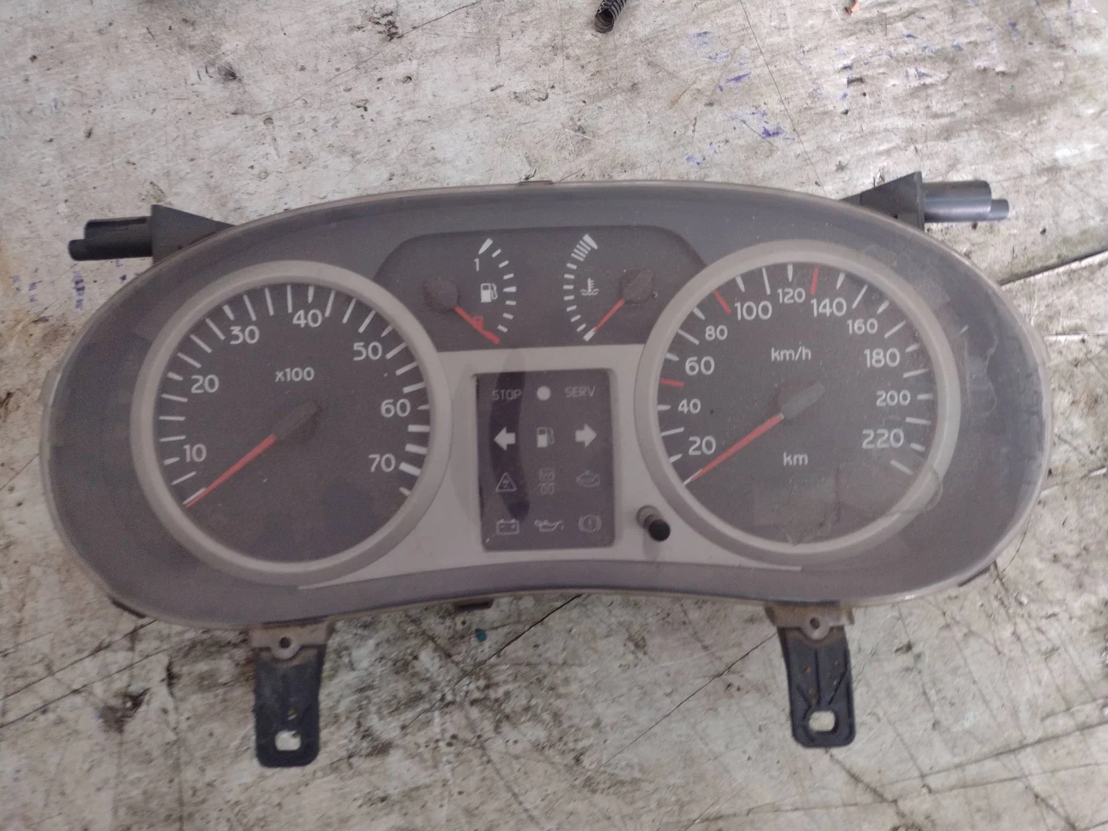 Foto de CUADRO INSTRUMENTOS RENAULT CLIO II FASE II (B/CB0) 1.4 16V (98 CV / 72 KW) referencia P8200059776