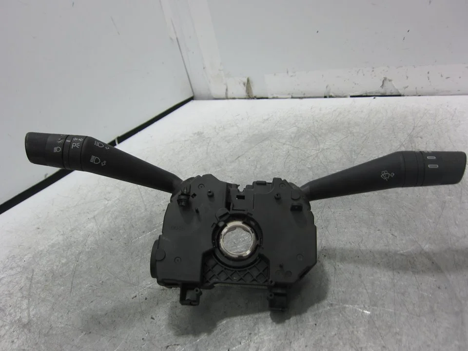 Foto de MANDO MULTIFUNCION CITROEN NEMO 1.4 (73 CV / 54 KW) referencia 28287492