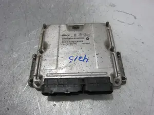 Foto de CENTRALITA MOTOR UCE CHRYSLER VOYAGER (RG) 2.5 CRD CAT (141 CV / 104 KW) referencia P04727667AD foto 1