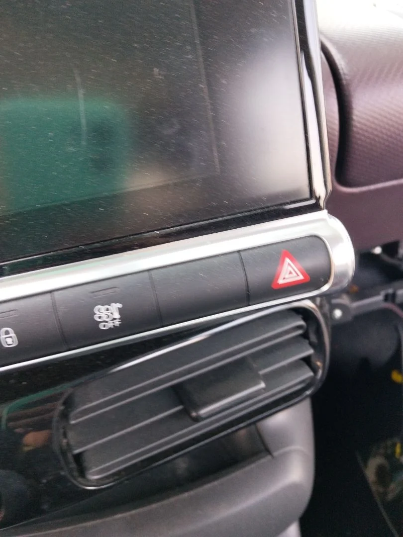 Foto de WARNING CITROEN C4 CACTUS 1.2 12V VTi (82 CV / 60 KW)