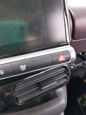 Foto de WARNING CITROEN C4 CACTUS 1.2 12V VTi (82 CV / 60 KW)