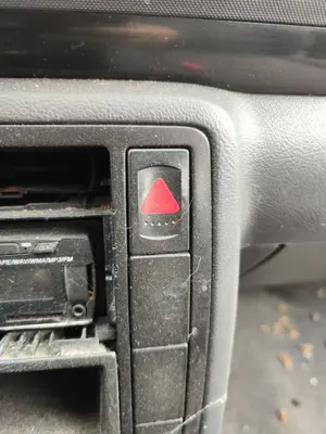 Foto de WARNING VOLKSWAGEN SHARAN (7M6/7M9) 1.9 TDI (116 CV / 85 KW)