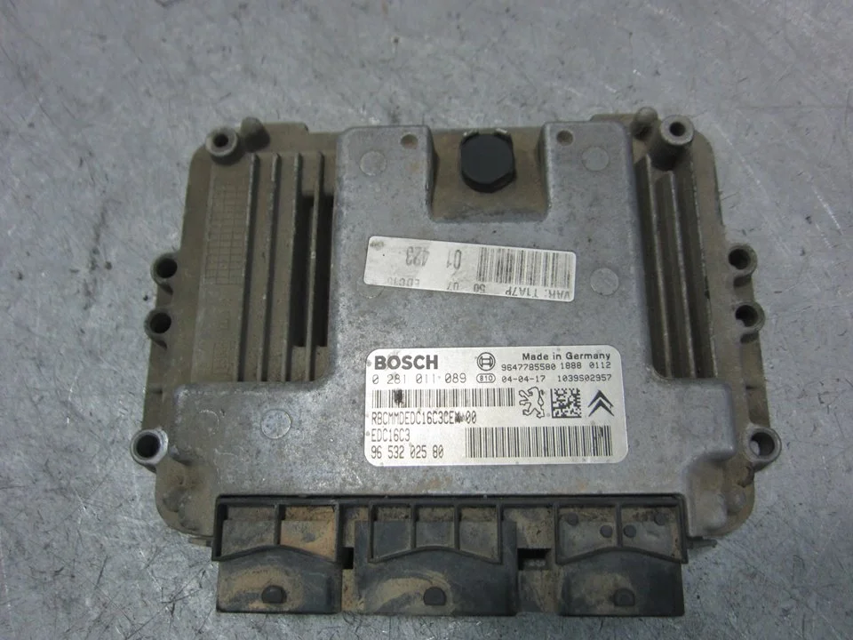 Foto de CENTRALITA MOTOR UCE PEUGEOT 206 1.4 HDi (68 CV / 50 KW) referencia 9653202580