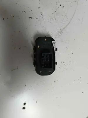 Foto de MANDO ELEVALUNAS DELANTERO IZQUIERDO FORD FOCUS BERLINA (CAK) referencia YS4T14529AA foto 3