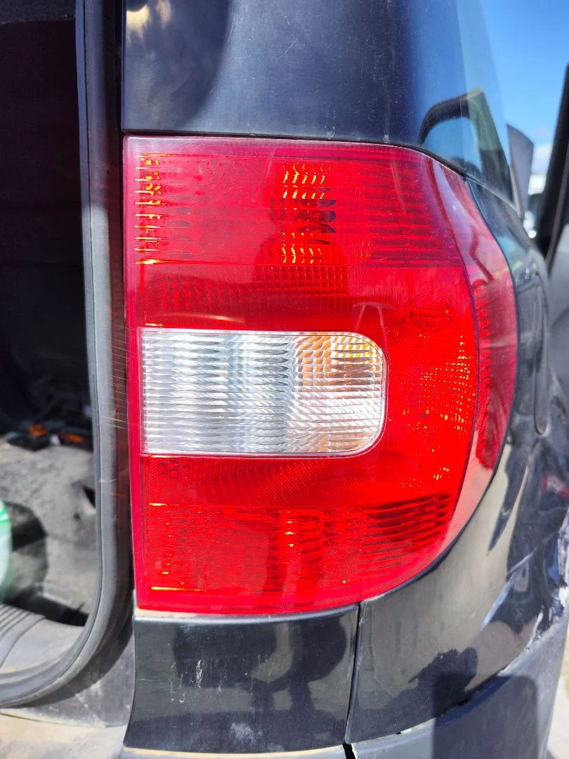 Foto de PILOTO TRASERO DERECHO SKODA YETI (5L)(2009) 2.0 TDI (110 CV / 81 KW)