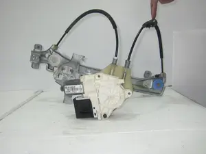 Foto de ELEVALUNAS TRASERO DERECHO RENAULT MEGANE III BERLINA 5P 1.2 TCE (132 CV / 97 KW) referencia 827306548R