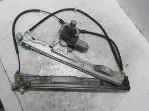 Foto de ELEVALUNAS DELANTERO DERECHO RENAULT CLIO III 1.5 dCi Diesel FAP (75 CV / 55 KW) referencia 400857E foto 4