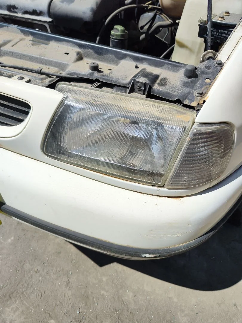 Foto de FARO IZQUIERDO SEAT IBIZA (6K1) 1.4 (60 CV / 44 KW)