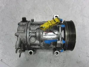 Foto de COMPRESOR AIRE ACONDICIONADO PEUGEOT PARTNER TEPEE 1.6 16V HDi CAT (9HT / DV6BTED4) (75 CV / 55 KW) referencia 9825868180 foto 16