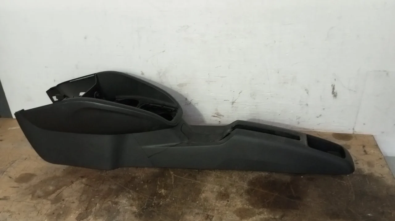 Foto de CONSOLA CENTRAL AUDI A1 SPORTBACK (8XF) 1.6 TDI (116 CV / 85 KW) referencia 8X0863240C