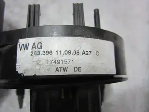 Foto de ANILLO AIRBAG VOLKSWAGEN POLO IV (9N1) 1.4 16V (75 CV / 55 KW) referencia 283396 foto 3