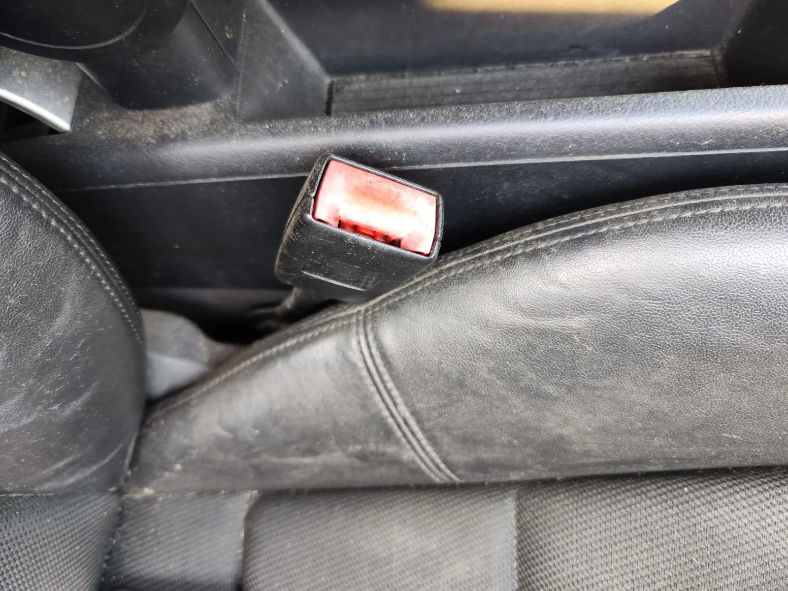 Foto de PRETENSOR AIRBAG DERECHO AUDI A4 AVANT (8E) 3.0 V6 24V TDI (233 CV / 171 KW)