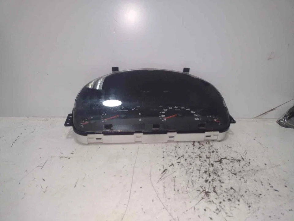 Foto de CUADRO INSTRUMENTOS HYUNDAI ELANTRA (XD) 2.0 CRDi CAT (112 CV / 82 KW) referencia 940162D300