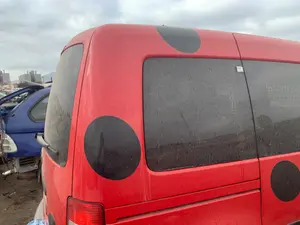 Foto de LUNA CUSTODIA TRASERA DERECHA VOLKSWAGEN CADDY (2K)(02.2004) 2.0 SDI (69 CV / 51 KW)
