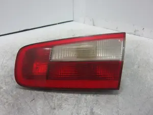 Foto de PILOTO TRASERO DERECHO INTERIOR RENAULT LAGUNA II (BG0) 1.9 dCi Diesel CAT (101 CV / 74 KW) referencia 8200002476