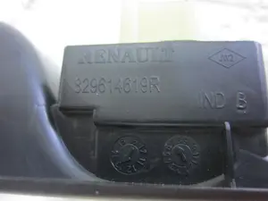 Foto de MANDO ELEVALUNAS TRASERO IZQUIERDO RENAULT CAPTUR I 1.5 dCi Diesel FAP Energy (90 CV / 66 KW) referencia 829614619R foto 3