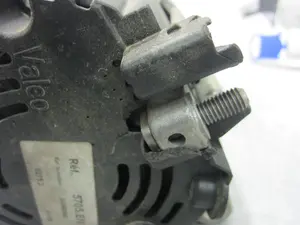 Foto de ALTERNADOR PEUGEOT 307 BERLINA (S2) referencia 5705EN foto 8