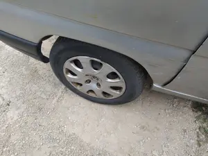 Foto de PUENTE TRASERO PEUGEOT EXPERT FURGÓN COMFORT (1995) 2.0 HDi (109 CV / 80 KW)