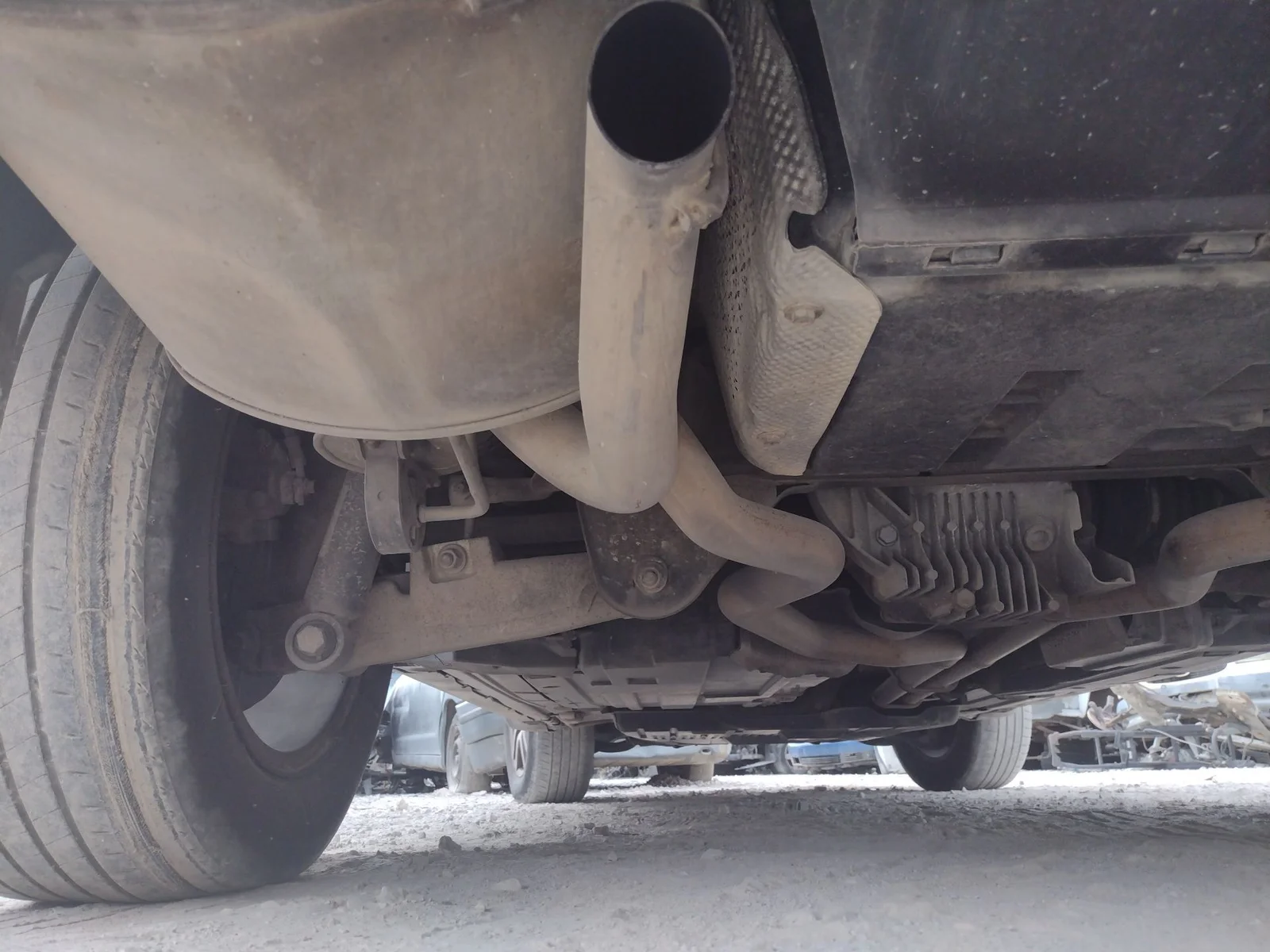 Foto de SILENCIADOR TRASERO BMW SERIE X5 (E53) 3.0 Turbodiesel CAT (218 CV / 160 KW)