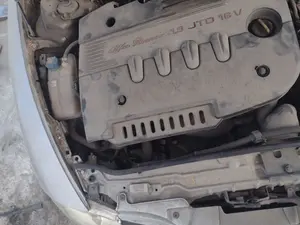 Foto de CONDENSADOR / RADIADOR  AIRE ACONDICIONADO ALFA ROMEO GT (125) 1.9 JTD (M) 16V CAT (150 CV / 110 KW)
