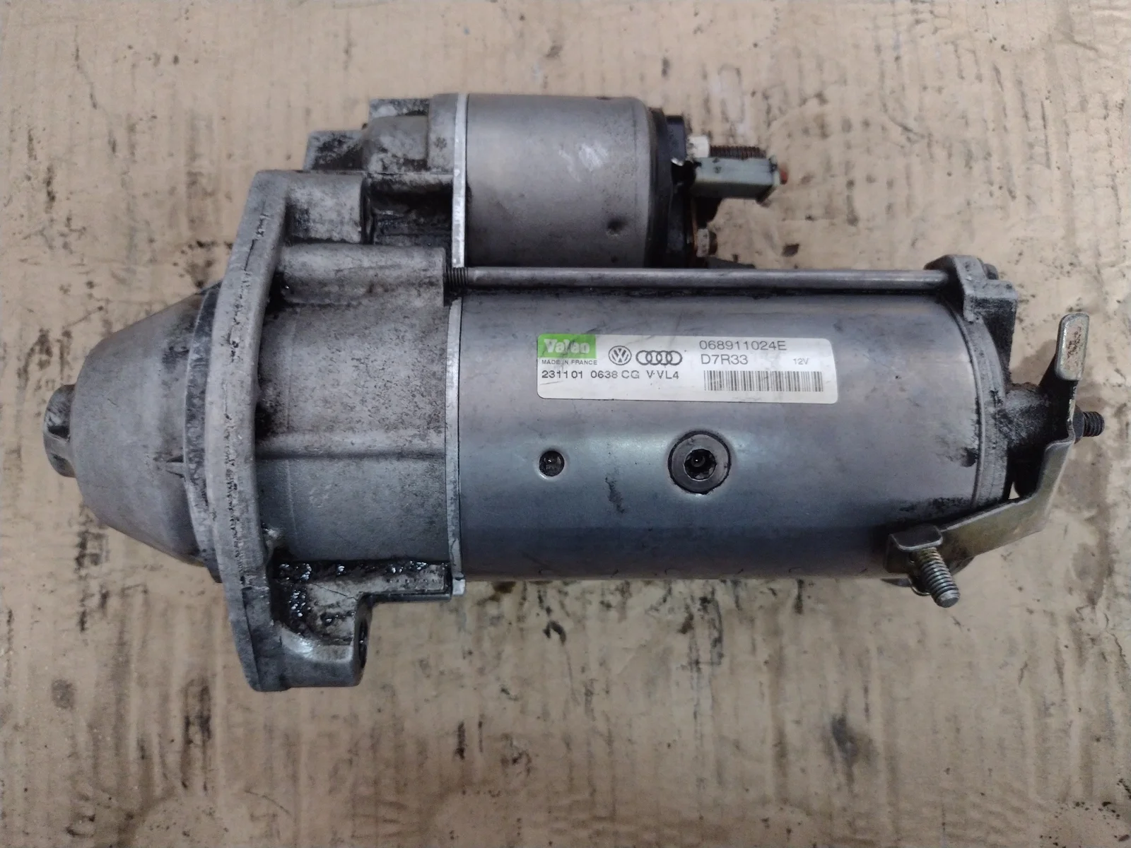Foto de MOTOR ARRANQUE AUDI A4 BERLINA (B5) referencia 068911024E