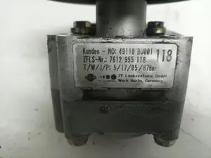 Foto de BOMBA SERVODIRECCION NISSAN ALMERA TINO (V10M) referencia 7612955118 foto 5