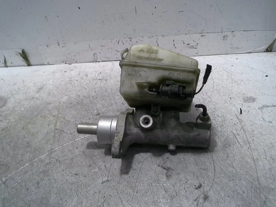 Foto de BOMBA FRENO OPEL ASTRA H BERLINA 1.6 16V (105 CV / 77 KW) referencia 32067271