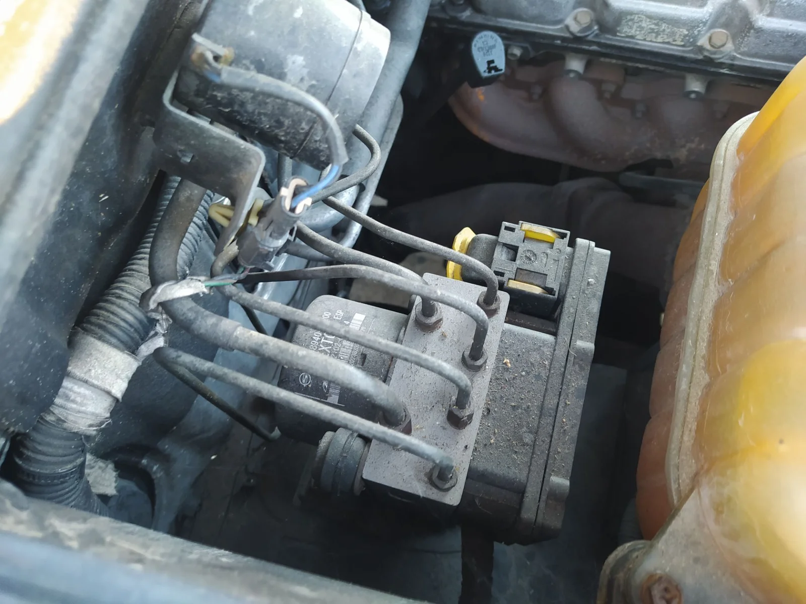 Foto de TUBOS AIRE ACONDICIONADO SSANGYONG REXTON 2.9 Turbodiesel CAT (120 CV / 88 KW)